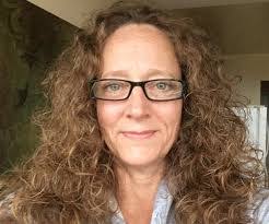 Lori Hern's Instagram, Twitter & Facebook