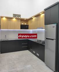 Tukang kitchen set minimalis murah surabaya dan sidoarjo, kami melayani pembuatan furniture custom termasuk kitchen set, anda dapat mendesain kitchen set sendiri dengan desain terbaru atau dapat. Kitchen Set Sidoarjo Dopayu 0878 9122 1186 Amanah Terpercaya