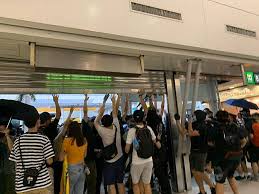 您想针对哪类内容提供网站反馈？ 选择一个类别 网站导航（寻找您需要的内容） 网站内容 语言质量： 网站设计 其他. æ¸¯éµæ±æ¶Œç«™å³æ™‚æš«åœæœå‹™ å•†å°æ–°èž Line Today