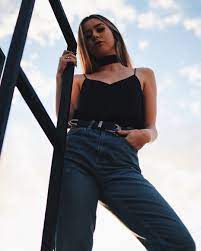 Maybe you would like to learn more about one of these? Pinterest Hiljayde Insta Hiljayde Girl Photography Poses Instagram Pose Photoshoot Poses