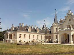 It's located in fejér, hungary.due to exrtensive renovation of the maison and its garden the cache is disabled until about 2020 april. Nadasdladanyi Nadasdy Kastely Kozel Es Tavol Utazas