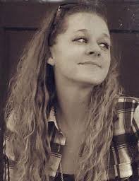 Jessica Bever's Instagram, Twitter & Facebook