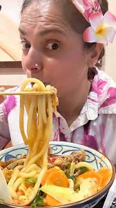 Thinking back to the amazing eating day when we were in Hawaii!! These were  only 2 stops of the almost 10 🤪🤪 when we eat… it’s a marathon not a  sprint 😂😂