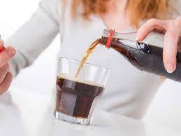 Sind sie als käufer mit der bestelldauer des gewählten produktes im einklang? Krass So Viel Zucker Steckt Wirklich In Cola Saft Co Genuss