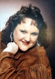 Lisa Crockett's Instagram, Twitter & Facebook