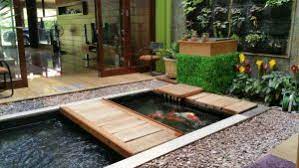 Desain kolom dengan akuarium rendah. 20 Model Kolam Ikan Minimalis Ini Jadikan Rumah Lebih Asri Sejasa Com