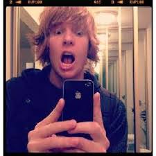 Cori Fuentes's Instagram, Twitter & Facebook