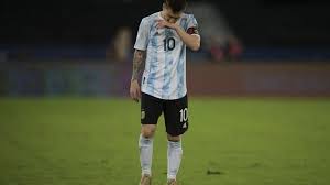 Nílton dos santos (brazilian portuguese: Messi Critica Gramado Do Nilton Santos Nao Ajudou Muito Copa America O Dia