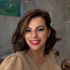 Is a $60 per person deposit normal for restaurant reservations?