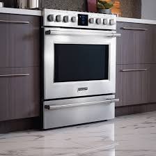Wall ovens from frigidaire come in both gas and electric models, as well single and double wall oven configurations. Frigidaire Professional Gas Range 30 In 5 1 Cu Ft Stainless Steel Fpgh3077rf Rona