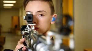 Ung superskytte imponerer og drømmer stort