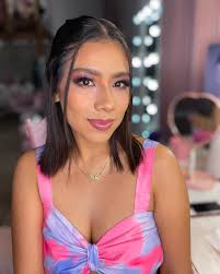 Diana Salgado Salón added a new...