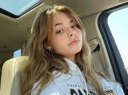 Isabella Justice's Instagram, Twitter & Facebook