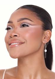 Angel Glam Makeup Tutorial: Stunning Transition Techniques