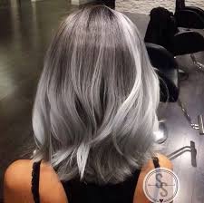 du mochtest dir einen modischen bob schneiden lassen dann schau dir diese 10 hubschen bob frisuren an neue frisur haarfarben haarschnitt bob frisur