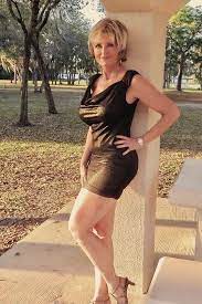 The beauty of youth has left them but they still maintain a passion for pleasure that is shared with their sexual partners, most of which are younger. Pin On My Likes