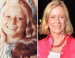 Eve plumb played the part of jan brady and is 55 years old. The Brady Bunch Cast Then Now Toofab Photo Gallery The Brady Bunch Eve Plumb Young Celebrities