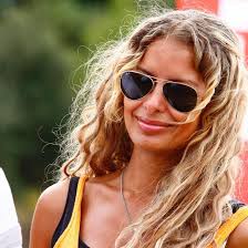 Lisa Leyland's Instagram, Twitter & Facebook