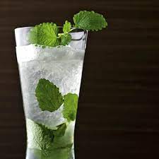 lemonbalm mojito rezept mojito erfrischende cocktails zitronenmelisse