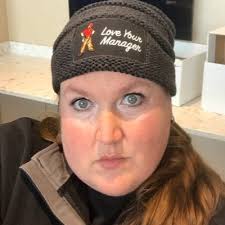 Emily Niemczyk (@EmilyNiemczyk)