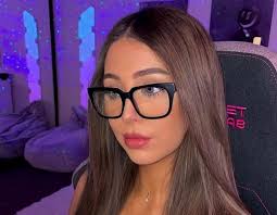 How much is Nicole Tv's Net Worth as of 2024?