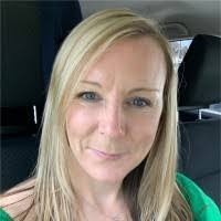 Samantha Lown's Instagram, Twitter & Facebook