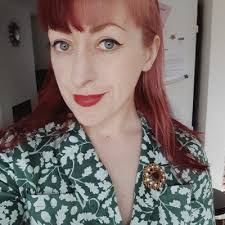 Becky Hart's Instagram, Twitter & Facebook