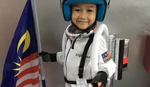 Memberikan keselesaan kepada kanak kanak semasa tidur. Kreatif Sungguh Ibu Ni Buatkan Pakaian Angkasawan Untuk Anak Bermodalkan Rm16 Je Keluarga