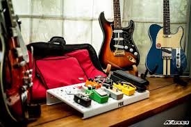 The weapon has a melee range and a slow rate of fire. Katana Pedalboards Facebook