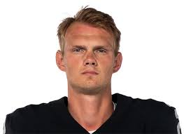 Daniel Carlson