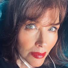 A big yess if Janine Turner still your favorite 🥰🥰🌹🌹