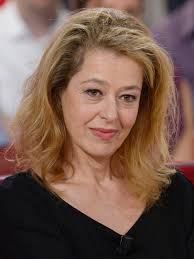 Évidemment cela n'a absolument pas jouer dans les notes attribuées par shy'm à lio lors des différents primes avant son élimination. Cristiana Reali Age