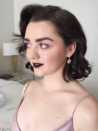 For the last few weeks she's been spotted with a shorter, bolder 'do after dyeing her hair black. Ryan Richman S Award Show Diary With Maisie Williams Mane Addicts