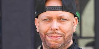 Darryl Ammons's Instagram, Twitter & Facebook