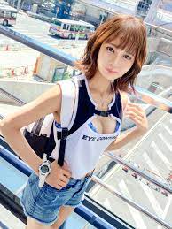AV画像】蓮見天 ビキニ姿で夏の江ノ島ではしゃぐスレンダー茶髪美少女 41枚 - べっぴん娘通信 無料エロ画像