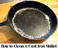 How To Clean A Cast Iron Pot Or Skillet Cast Iron Cast Iron Cleaning Cleaning Cast Iron Skillet