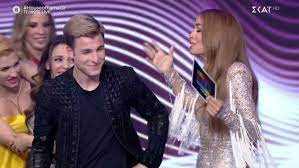 Αυλαία για το μουσικό ριάλιτι «house of fame», με τον νικητή να υπογράφει ένα χρυσό δισκογραφικό συμβόλαιο με την panik records. W1o2wxyqsm 4zm