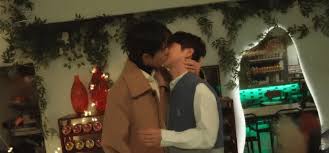 反向吸引》全3集高清完整版在线观看-反向吸引2026热门BL韩剧无删减播放-反向吸引耽美短剧HD中字免费看- 高清网盘资源免费共享平台-E起看