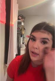 Angie Mullis's Instagram, Twitter & Facebook