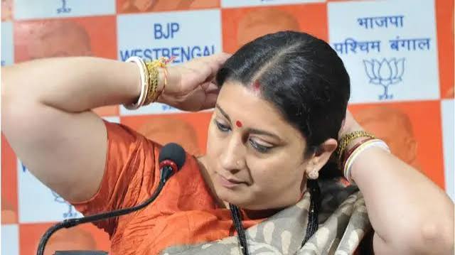 स्मृति ईरानी: मोदी विरोधी अनशन से राहुल का किला भेदने तक - BBC News हिंदी