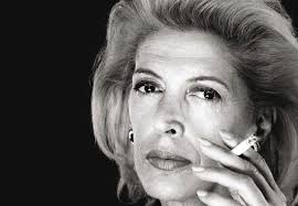 Η ντίνα κώνστα τα τελευταία χρόνια έχει αποφασίσει να μείνει μακριά από τα φώτα της δημοσιότητας. H Ntina Kwnsta E3omologeitai Den Eplh3a Sth Zwh Moy Me Gamoys Kai Paidia