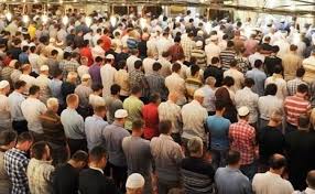 Kurban bayramı'na sayılı saatler kaldı. Bayram Namazi Nasilir Kilinir Bayram Namazi Kac Rekat Kurban Bayrami Namazinda Hangi Dualar Okunur