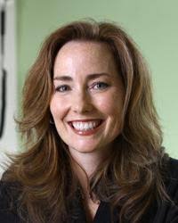 Holly Wilcox's Instagram, Twitter & Facebook