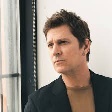 Interview: Rob Thomas discusses new album, 2025 solo tour