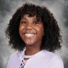 Keonia Davis's Instagram, Twitter & Facebook