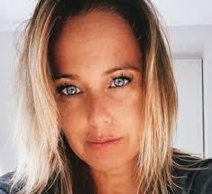 Sonia bruganelli ospite di belve, condotto da francesca fagnani alle 22:55 su sonia bruganelli infatti è andata in crisi: Chi E Sonia Bruganelli Biografia Eta Lavoro Moglie Paolo Bonolis E Libri