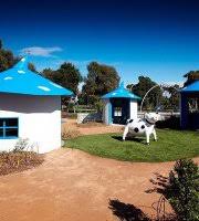 Chelsea beach is 1.5 km long straight stretch of sand with good road access, as well as parking, picnic and park facilities. Bicentennial Park Chelsea Updated 2021 All You Need To Know Before You Go With Photos Tripadvisor