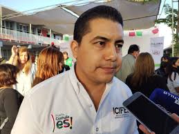 Julio Iván Long Hernández, titular del Instituto Coahuilense de  Infraestructura Física Educativa.