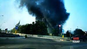 Momenti di paura in pieno centro a bari: Incendi Notizie Su Baritoday