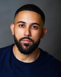 More beautiful shots from my headshot session in May by the phenomenal  @headshotswithdash all thanks to her for capturing my good side in these  beautiful shots 🥹❤️